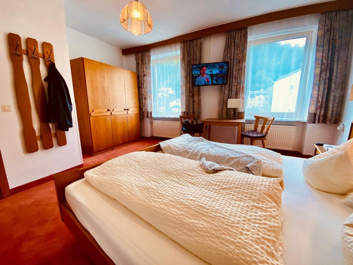 Schwarzer Adler Hotel Landeck Eksteriør billede