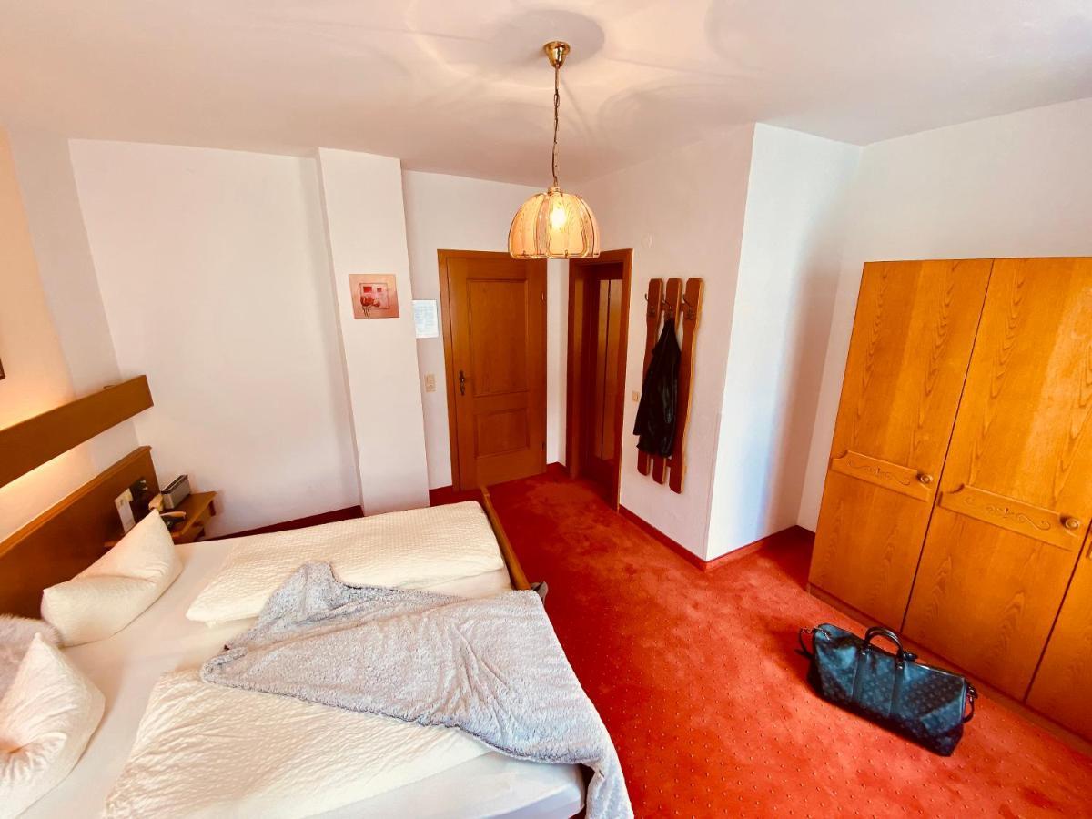 Schwarzer Adler Hotel Landeck Eksteriør billede