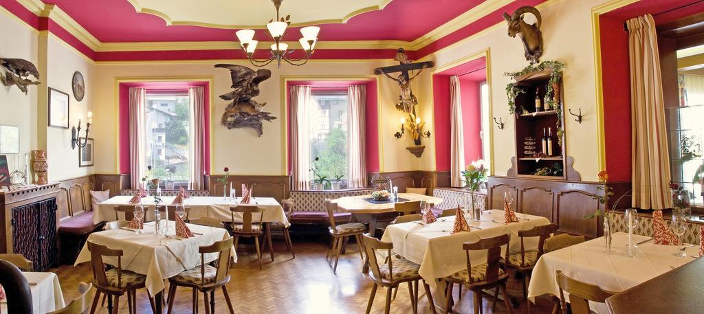 Schwarzer Adler Hotel Landeck Eksteriør billede