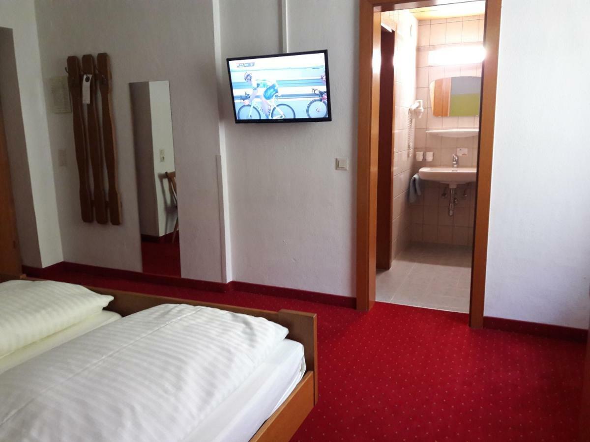 Schwarzer Adler Hotel Landeck Eksteriør billede